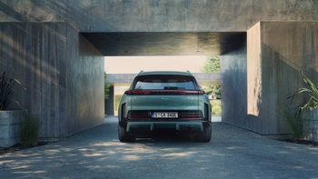 Porsche Cayenne Electric and Cayenne Turbo Electric