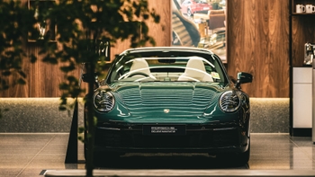 Green Porsche 911 on display