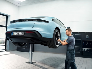 Winter Prep 101 for your Porsche