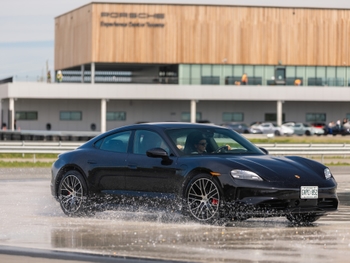 Porsche Experience Centre Toronto