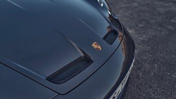 Porsche 911 GT3 hood