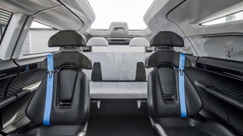 Porsche_Renndienst_Interior