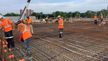 workers_ready_for_cement_pour_to_start