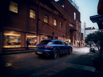 Pfaff Porsche Vaughan Ontario