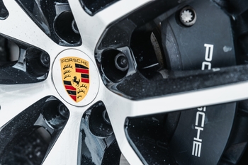 Porsche Dealer near Brampton ON | Pfaff Porsche