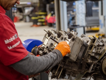 Porsche Prestige - Porsche Classic Restoration Challenge 2023