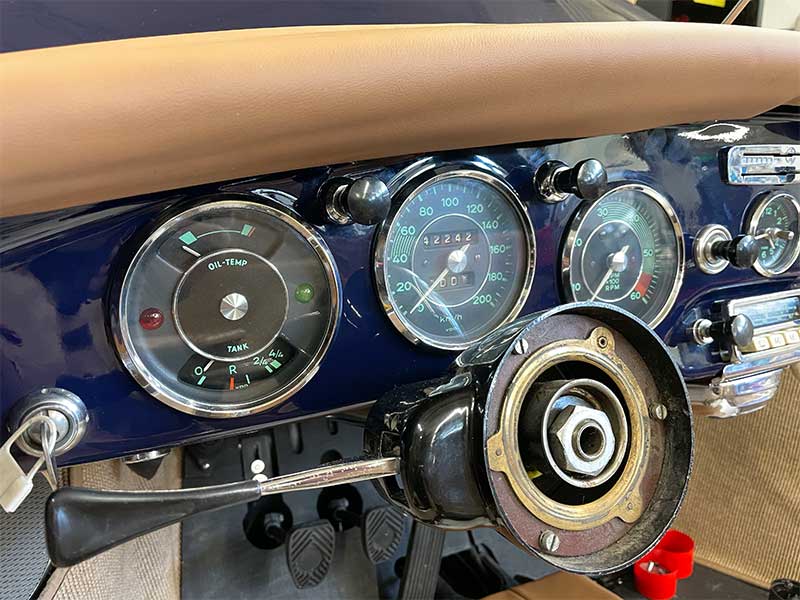 Porsche Prestige - Classic Restoration