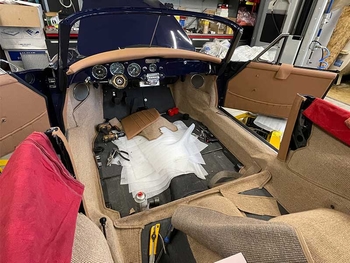 Porsche Prestige - Classic Restoration