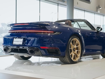 Porsche Prestige 922 albert blue