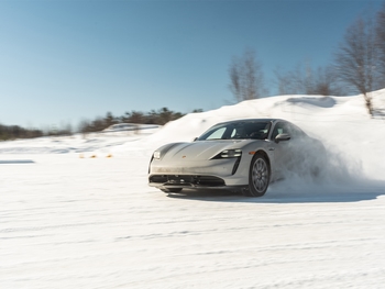 Mecaglisse 2022 - Porsche Prestige