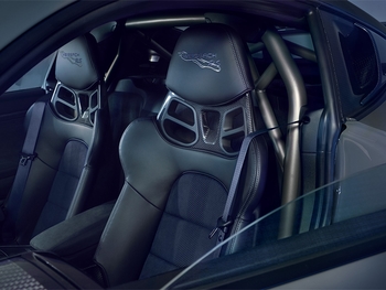 Porsche Cayman GT4 RS