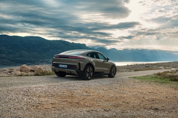 Le nouveau porsche cayenne coupe electrique 2026