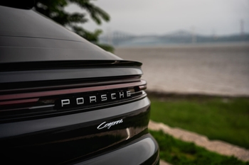 Porsche Cayenne 2024