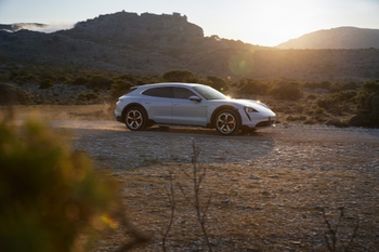 Taycan Cross Turismo