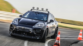 Porsche electric Macan racetrack