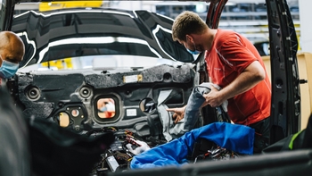 Porsche electric Macan engine
