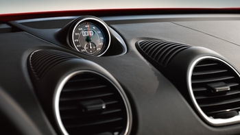 718 Cayman interior detail