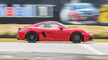 Porsche 718 Cayman GTS 4.0 red on the run