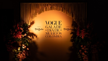 Exhibición Porsche Macan Electric en el evento gala vogue Colombia