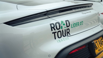 Porsche Taycan GS grey