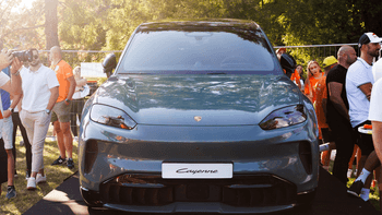 Sivi Porsche Cayenne u Karlovcu