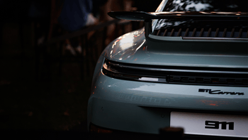 Sivi Porsche 911 u Karlovcu