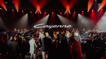 Launch Porsche Cayenne Electric