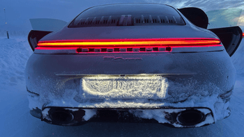 Porsche Experience Gallery 1