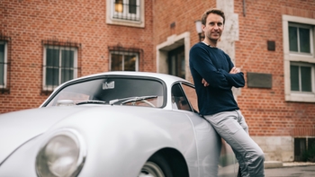 Experience the unveiling of a futuristic Porsche concept study live