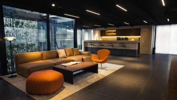Porsche Studio Hannam
