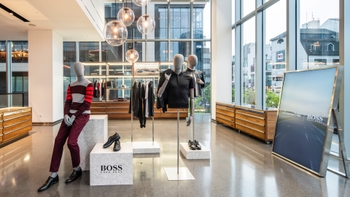 PORSCHE x Bose Capsule Collection