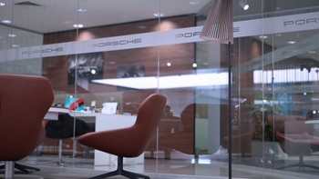 Discover our Porsche Centre Kuwait