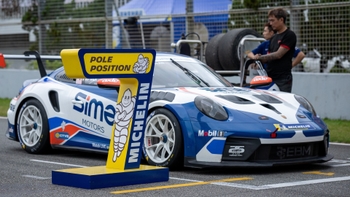 Team Porsche Malaysia at pole position on the grid for Porsche Carrera Cup Asia in Zhuhai