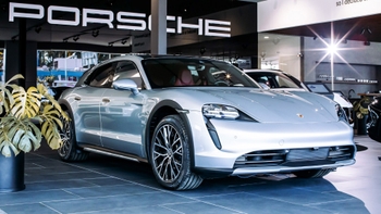 Porsche Centre Lopez Mateos