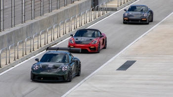 Modelos Porsche 911 listos para arrancar en pista