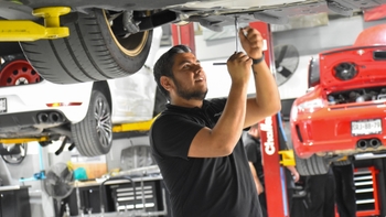 Porsche Service Clinic 2024