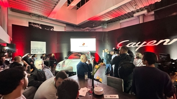 Header Desktop - Gallery 4