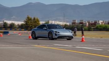 Electrificación en pista