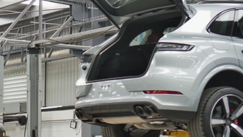 Porsche Cayenne en el service clinic de Santa Fe