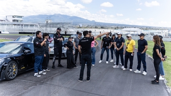 Personas en Track Day Porsche
