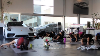 Nota Yoga Brunch Gallery 1 Porsche Center Torreon