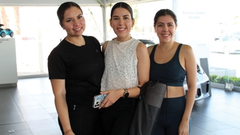 Nota Yoga Brunch Gallery 4 Porsche Center Torreon