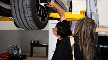 Porsche Service Clinic