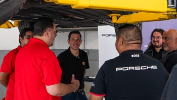 Porsche Service Clinic