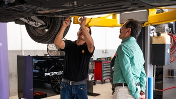 Porsche Service Clinic