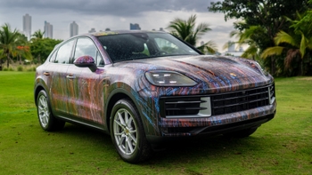 Porsche Cayenne Coupé en parque