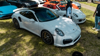 Autos Porsche en exhibición Concurso de Elegancia