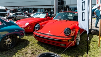 Autos Porsche exhibidos en evento Concurso a la Elegancia
