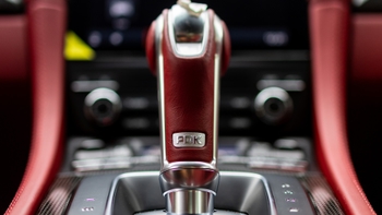 Cambios de un Porsche 718 en - Panamá Luxury Motor