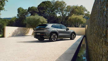 Parked Cayenne in grey